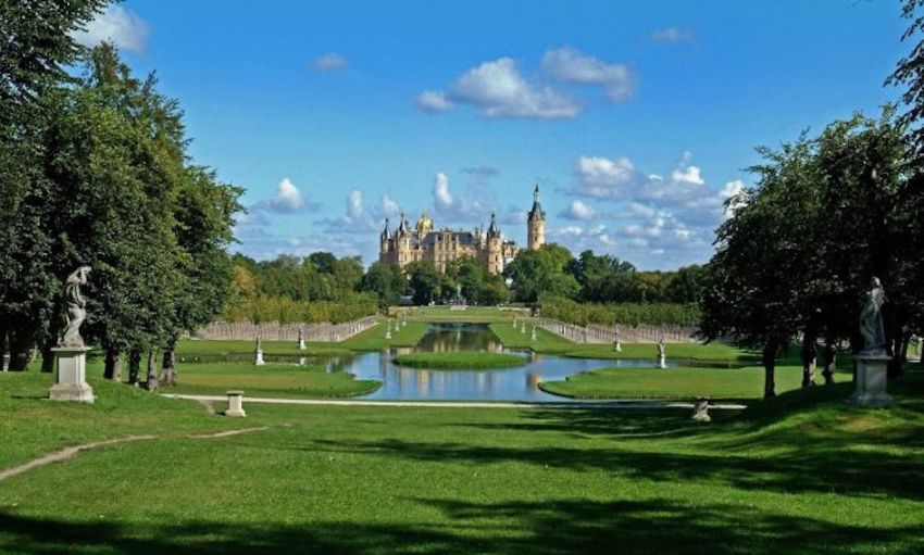 Schloss und Schlossgarten Schwerin